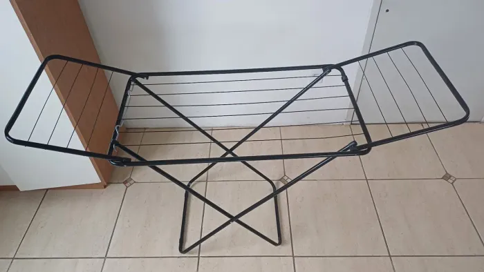 Varal De Chão P/ Roupas Aço Com Abas Slim Preto Mor