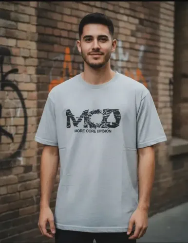 Camiseta Masculina More Core Division