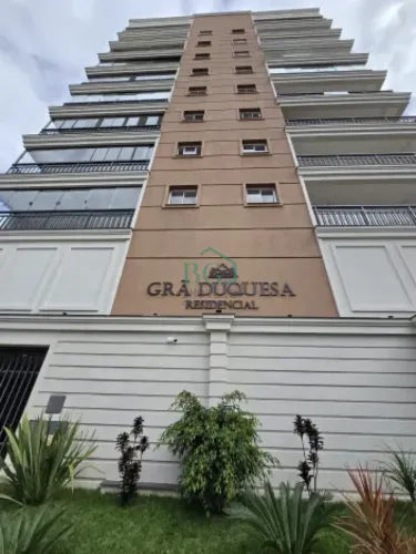 Apartamento à venda na zona Oeste de Poços de Caldas