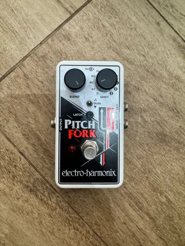 Pedal Electro-Harmonix Pitch Fork ? Completo com Caixa e Fonte