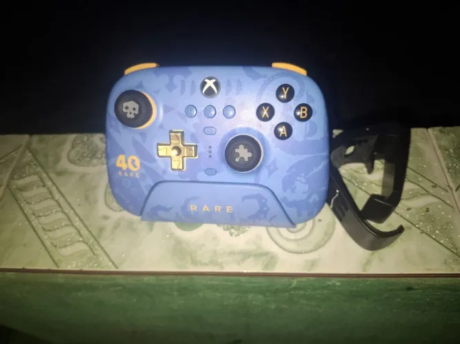 8BitDo Ultimate Rare 40 anos