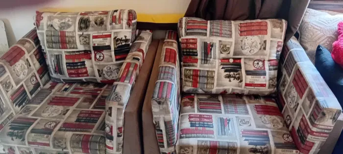 PAR DE POLTRONAS VINTAGE ESTAMPA BRITÂNICAS 