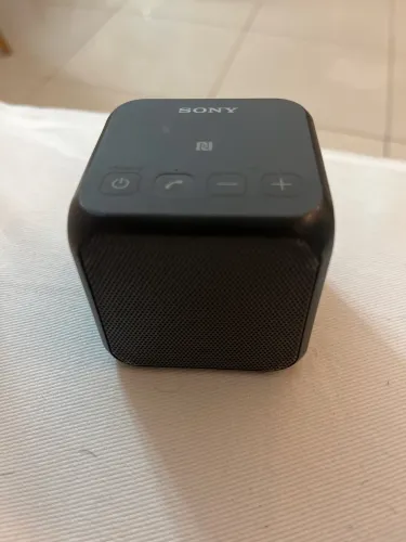 Caixa de som sony srs x11