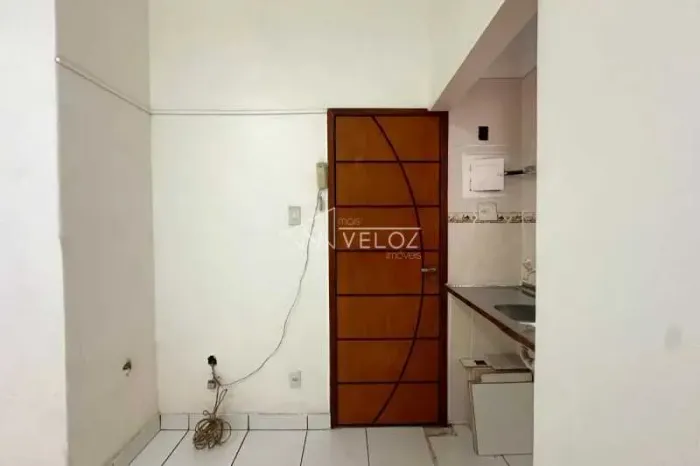 Kitnet/Conjugado : / Residencial / Centro