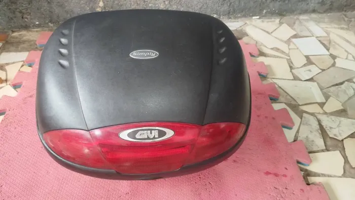 Baú 45 litros / escapamento esportivo cb 300