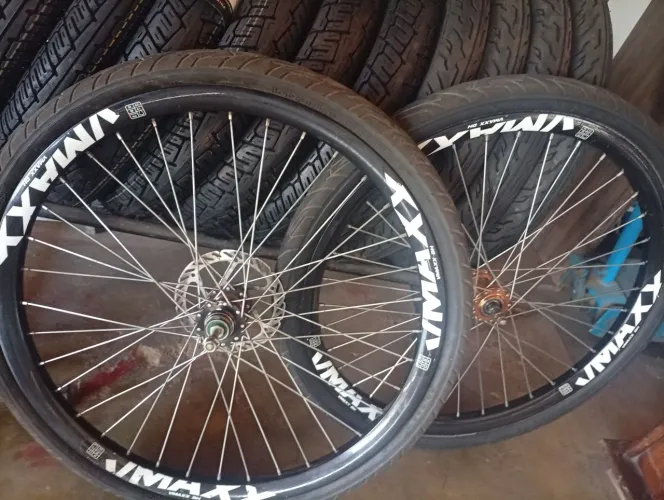 Aro 26 de bicicleta pouco usado 