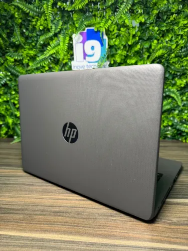 Notebook HP 246 i3-702OU 2.3 GHZ 8GB DDR4 240GB SSD Cor Cinza chumbo Tela 14