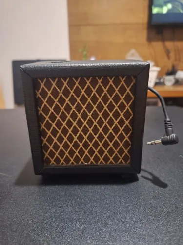 Vox AP-CAB Mini Cabinet Original - Caixa para Amplug (Sem Amplug)