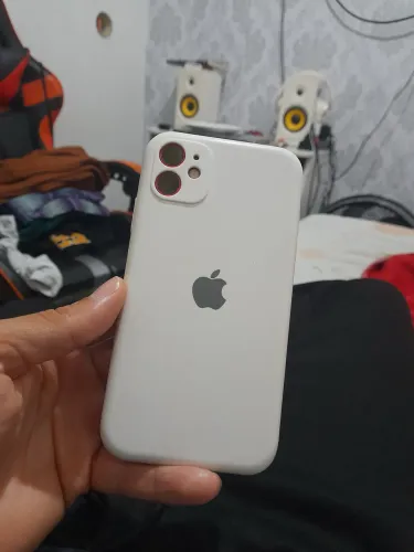 Iphone 11 impecável bateria trocada