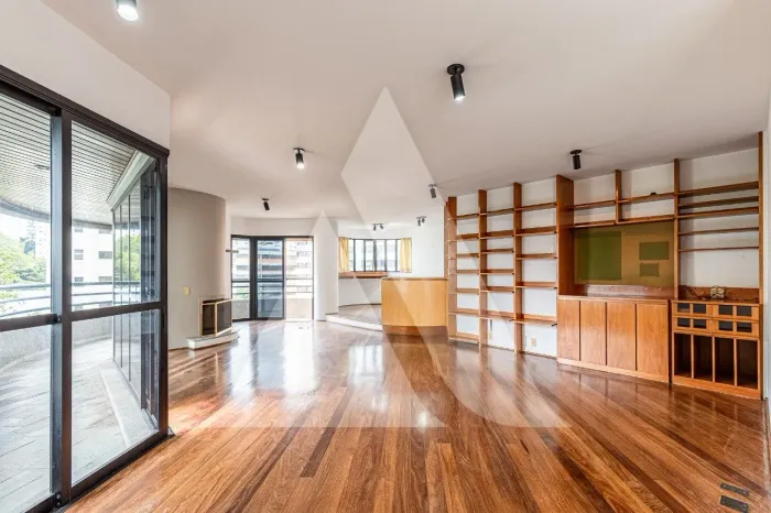 Apartamento em Perdizes | 215 m², 3 Suítes, Terraço e 4 Vagas