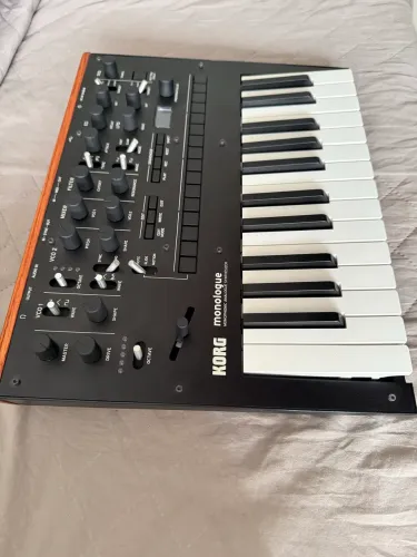 OFERTA - KORG MONOLOGUE