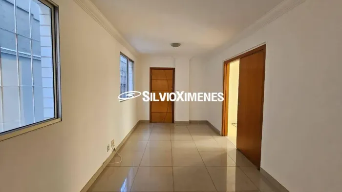 Área Privativa com 3 quartos para Locação, Floresta - Belo Horizonte