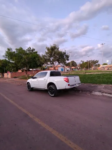 Mitsubishi L200 Triton HPE 3.2 CD TB Int.diesel AUT 2012