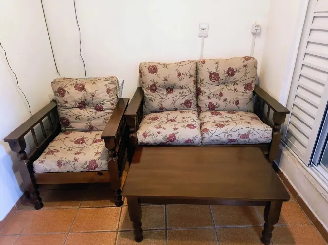 Sofá 2 lugares e poltrona