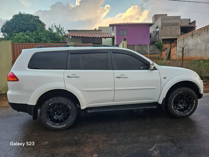 Mitsubishi Pajero Dakar 3.2 4X4 T.i. Dies. 5P Aut. 2011