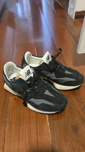 Tenis new balance original pouco uso