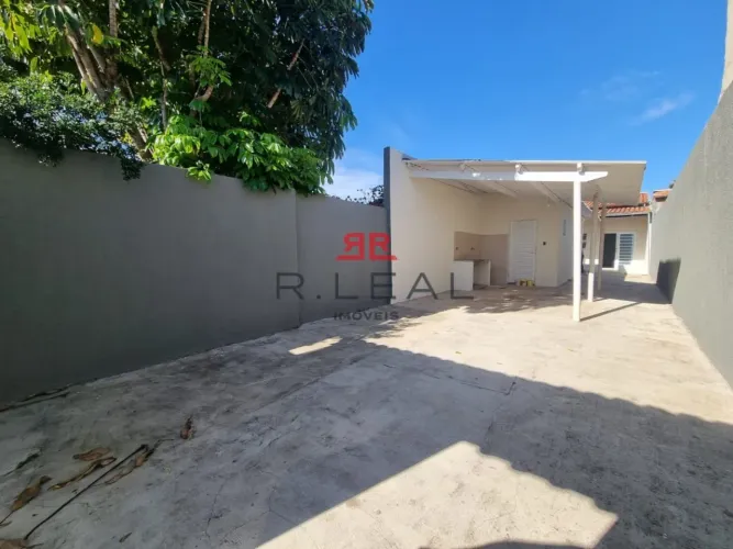 Casa para venda com 95 m² e 2 quartos no Parque Roosevelt, Bauru - SP