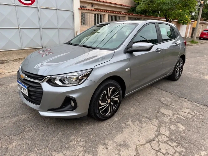 Chevrolet Onix Hatch LT 1.0 12V Flex Mec. 4P 2025
