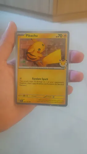 Pikachu Promo Pokemon Day (em inglês)