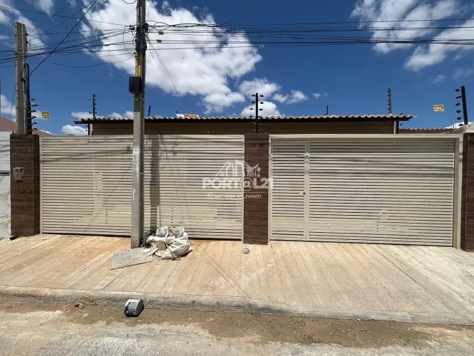 Casa à Venda ou Locação na Cohab São Francisco com 3 Quartos, Suítes, Cozinha Ampla e Gara
