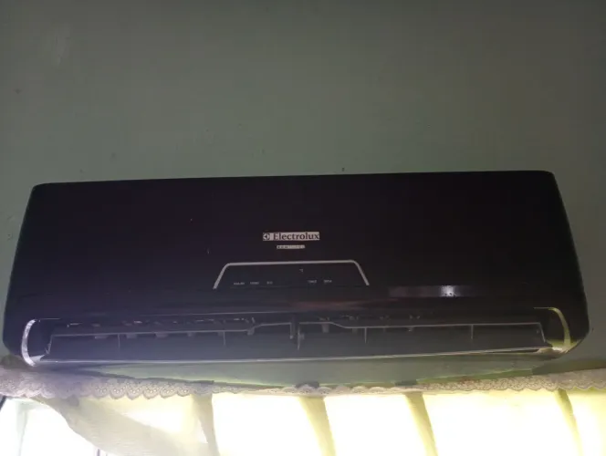 Ar condicionado 9mil Eletrolux