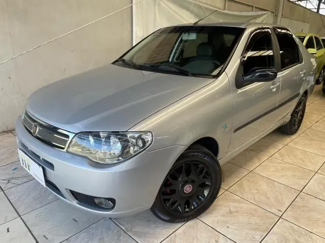 Fiat Siena HLX 1.8 MPI Flex 8V 4P 2007