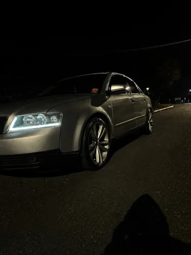 Audi A4 2.0 20V 130cv Multitronic 4P 2002