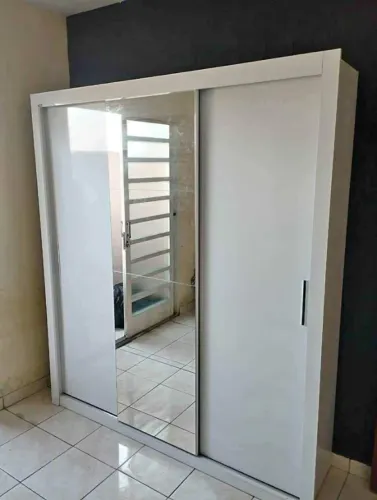 Guarda roupa - parcelamos sem juros
