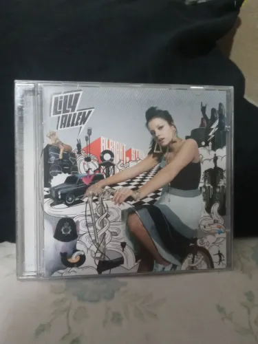 Lily Allen - Alright , Still... CD