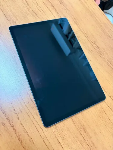 Tablet semi novo