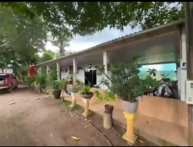 Sitio no Novo Remanso. 40.000m2. Casa Sede 3 Suites. Às margem do Rio Urubú