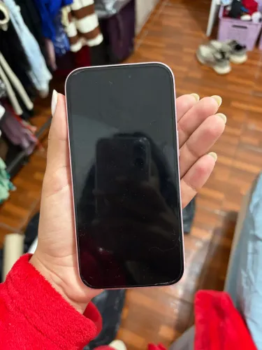 iPhone 15 - 128GB 