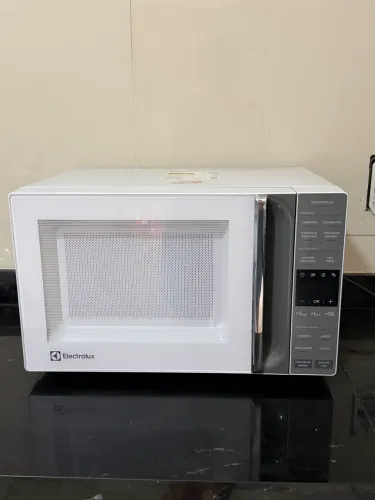 Microondas Electrolux Efficient ME22B - 23L