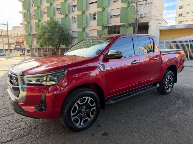 Toyota Hilux CD SRX 4X4 2.8 TDI 16V Diesel Aut. 2022