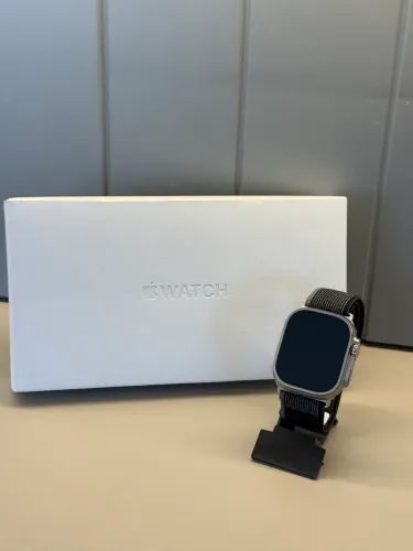 Apple Watch Ultra 2 49mm Natural Titânio Semi Novo | Loja Física