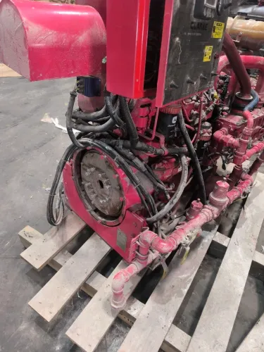 Motor CLARKE fabricado pela John Deere de 315 hp