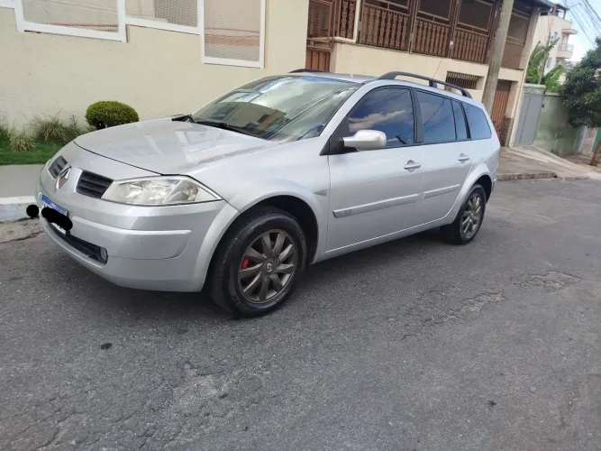 Renault Megane Grand Tour Dynam. Hi-flex 1.6 16V 2011