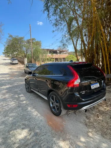 Volvo XC 60 T-5 R-design 2.0 FWD 5P 2012