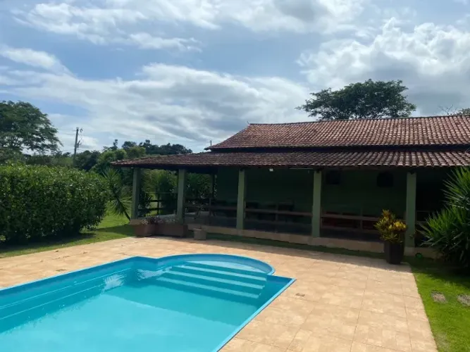 Vende-se belíssima chácara em  Congonhas/MG.