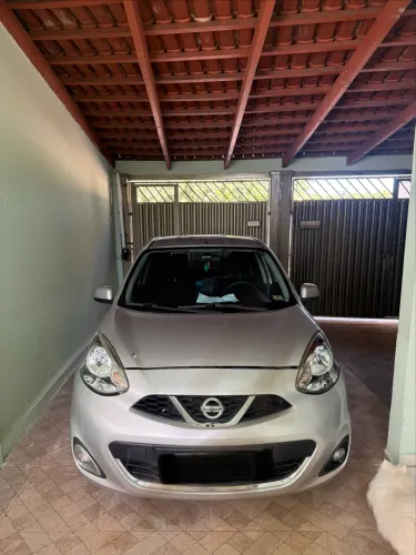 Nissan March SV 1.0 16V Flex Fuel 5P 2015