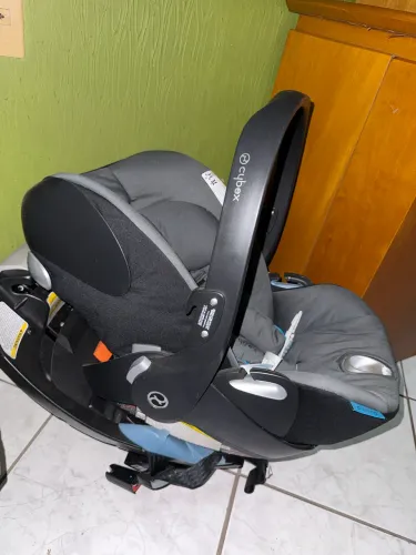 Bebê conforto cybex cloud