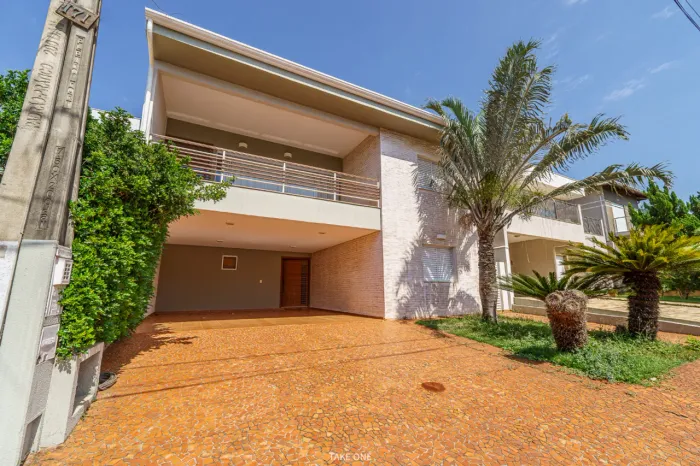 Casa no condomínio Residencial Jardim dos Manacás para venda com 4 quartos, sendo 2 suítes