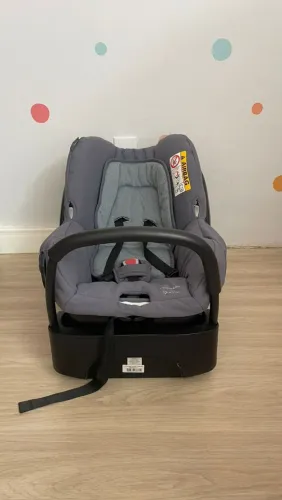 Bebê Conforto - Com base ISOFIX