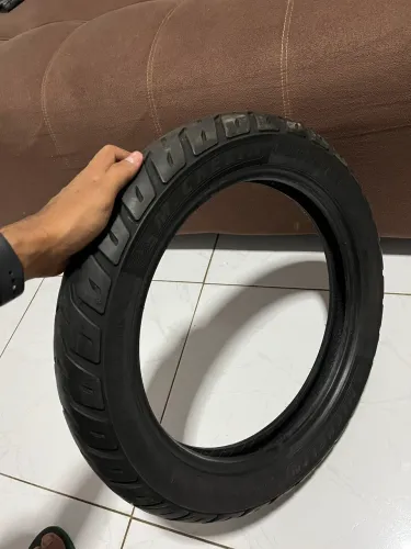 Pneu traseiro Pop ou biz sem câmara