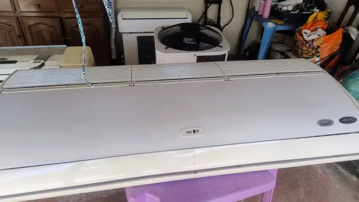 Vende -se Central de ar piso teto de 58Btus