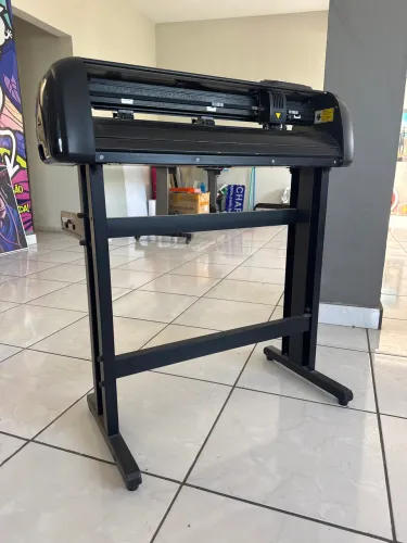 Plotter de recorte com laser 