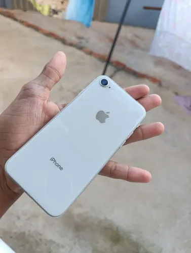 iPhone 8