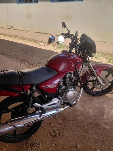 MOTO TITAN 2008 ESD VERMELHA