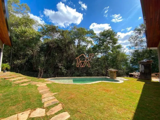 Casa com 4 quartos à venda, 380 m² por R$ 3.500.000 - Quintas do Sol - Nova Lima/MG