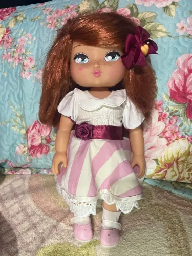 Boneca Jolie ruiva 